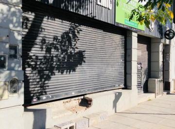 Local comercial · 108m² · Local - Parque Patricios