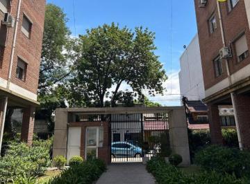 Departamento de 4 ambientes, Versalles · Departamento 4 Ambientes con Balcón en Versalles