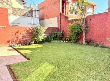 PH · 75m² · 4 Ambientes · PH 4 Ambientes en Venta en Martínez con Jardín