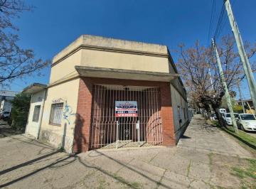 Casa de 5 ambientes, Esteban Echeverría · Sobre Av Luciano Valette