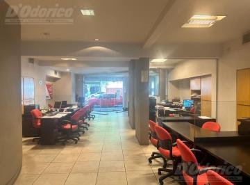 Oficina comercial · 180m² · Local en Caballito