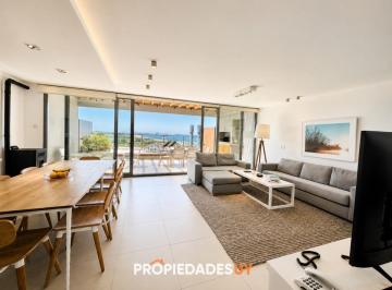 Foto1 · Venta y Alquiler Temporario de Apartamento Moderno de Dos Dorm. con Parrillero en Punta Ballen