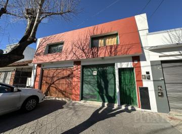 Casa · 265m² · 5 Ambientes · 2 Cocheras · Casa en Lomas de Zamora Oeste