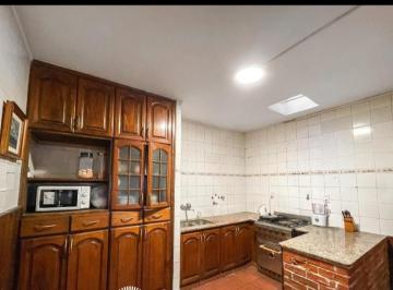 Casa 165m² Venta Centro · Casa 4 Ambientes Zona Plaza Mitre. Apta Credito. Acepta Permuta y Toma Vehículo