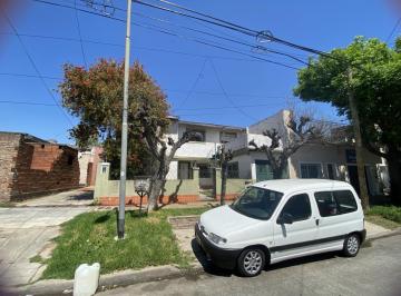 Casa · 212m² · 3 Ambientes · 3 Cocheras · Casa de 3 Amb en Pb + Casa en Pa con Entrada Independiente en Villa Bonich