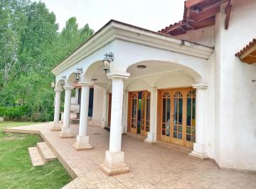 Casa de 6 ambientes, Vistalba · Casa en Venta en Vistalba, Luján de Cuyo, Mendoza