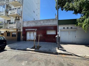 Casa de 4 ambientes, La Paternal · Lote Propio a Reciclar, Ideal Inversion.
