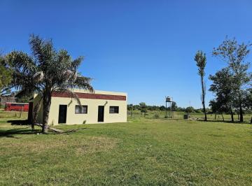 Casa · 80m² · 4 Ambientes · 2 Cocheras · Complejo de 2 Casas de 1 Dormitorio Sobre Amplio Terreno Arbolado de 2600 M&sup2;! Ideal Para Vivienda, Pr