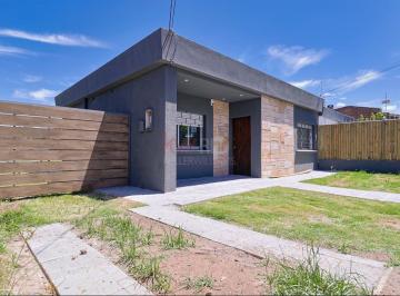 Casa · 100m² · 4 Ambientes · 3 Cocheras · Venta Casa 3 Dorm. en Malvín Norte