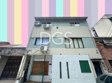 PH · 57m² · 2 Ambientes · Departamento PH 2 Ambientes y 1/2 en Venta en Lomas de Zamora
