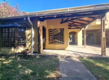 Casa · 317m² · 8 Ambientes · 2 Cocheras · Propiedad de Estilo en San Jose del Rincon