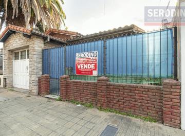 Casa · 157m² · 3 Ambientes · 1 Cochera · Casa en Bernal