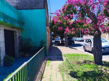 Casa Venta de 5 ambientes · Casa en Venta en 78 E/ 7 y 8 de Villa Elivira, La Plata