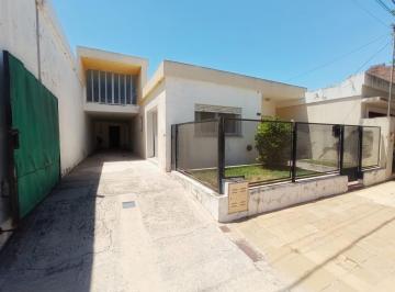 Casa de 5 ambientes, San José de la Esquina · Casa en San Jose de La Esquina - Amplia - 3 Dorm. - Cochera - Patio