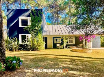 Foto1 · Casa en Venta en Club del Lago, Punta Ballena - 4 Dorm. Impecable!