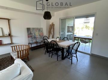 Casa · 104m² · 4 Ambientes · 2 Cocheras · Casa en Venta en Complejo Mul Familiar Decs Tortugas