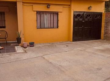 Casa · 80m² · 3 Ambientes · Venta Casa 3 Ambientes en Villa Celina