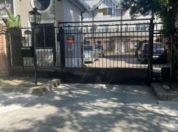 Casa de 4 ambientes, San Isidro · Venta - Casa - San Isidro