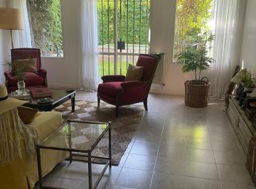 Casa de 4 ambientes, San Isidro · Venta - Casa - San Isidro