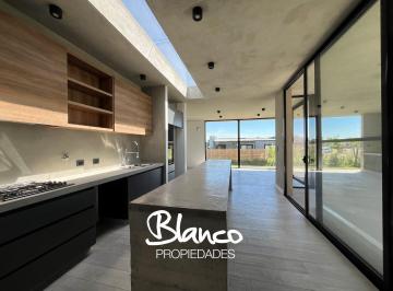 Casa de 4 ambientes, Pilar · Casa en Venta en San Pablo, Pilar, G. B. a. Zona Norte