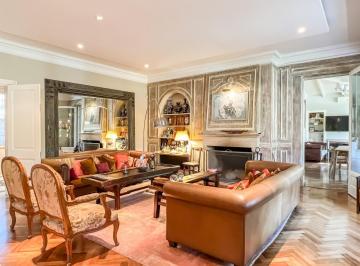 Casa · 743m² · 7 Ambientes · 1 Cochera · Casa en Venta en Martinez Libertador Al Rio, Presidente Quintana 1900, Martinez
