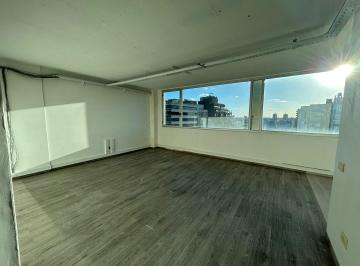 Oficina comercial · 110m² · 5 Ambientes · Oficina en Alquiler Piso de 110 m Av Cabildo 4400