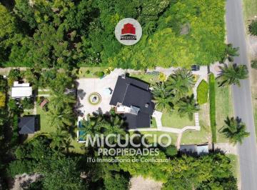 Quinta vacacional · 153m² · 6 Ambientes · Casaquinta en Venta Sobre Libertad, Barrio El Cazador, Escobar