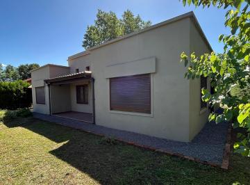 Casa · 120m² · 3 Ambientes · Venta - Casa - Barrio Parque Exaltacion - Exaltación de La Cruz