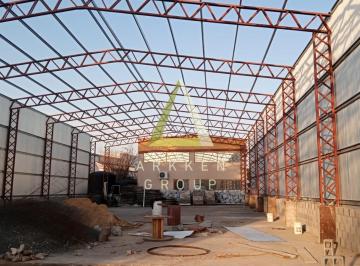 Bodega-Galpón · 2650m² · Nave Industrial en Alquiler en Garin