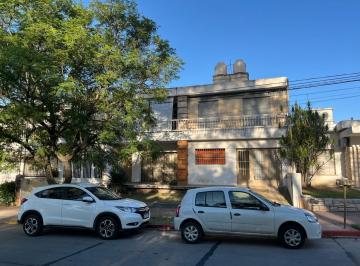 Casa · 315m² · 6 Ambientes · 1 Cochera · Casa en Venta: 2 Unidades Juntas - Oportunidad Inversor - Maipú Secc 2