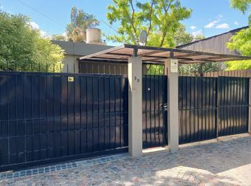 Casa de 4 ambientes, Lomas de Zamora · Casa Sobre Lote de 8.66 X 44 m