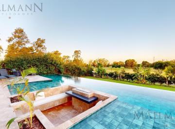 Casa · 491m² · 6 Ambientes · 2 Cocheras · Casa a Estrenar con Vista Al Golf en Pilar Golf Barrio Pevero | Mallmann Propiedades