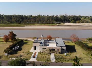 Casa · 176m² · 5 Ambientes · 2 Cocheras · Casa de Tres Dorm., Tres Baños y Amplio Lote con Salida Al Rio Abierto. El Solar de Victoria