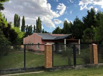 Casa · 200m² · 2 Dormitorios · 1 Cochera · Casa - Capital
