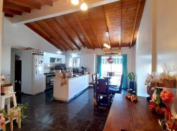 Departamento · 96m² · 4 Ambientes · Departamento en Venta en Santos Lugares, Tres de Febrero, G. B. a. Zona Oeste