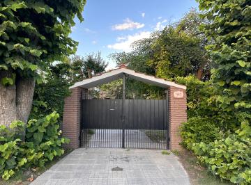 Casa de 3 ambientes, La Plata · 10 E/ 422 y 423