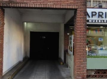 Garage , Quilmes · Cochera en El Centro de Quilmes, Oportunidad
