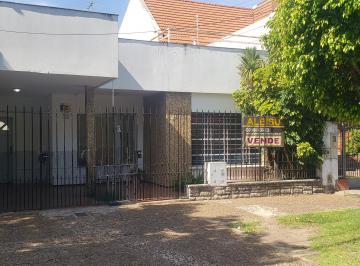 Casa de 6 ambientes, Lomas de Zamora · Casa con Fondo