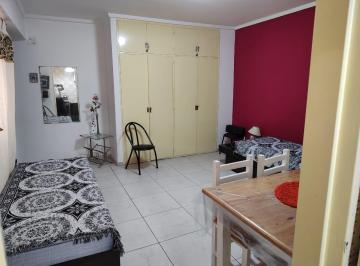 Departamento · 27m² · 1 Ambiente · Depto de 1 Amb en Alquiler de Temporada Sito en Arenales y Av Colon