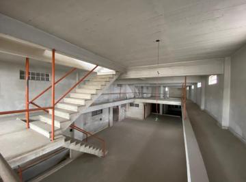 Edificio · 1575m² · 12 Ambientes · Alquiler de Edificio Comercial o Fábrica en Paternal - 1.575 m² - con Terraza