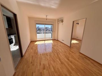 Departamento · 40m² · 2 Ambientes · 1 Cochera · Venta Departamento de 2 Ambientes con Cochera Muy Luminoso en Almagro!