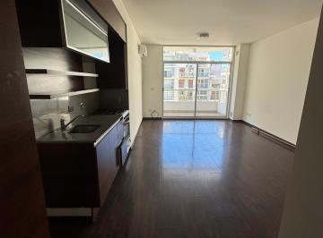 Departamento en Alquiler de 1 ambiente  · Impecable y Luminoso Monoambiente con Balcón y Pileta