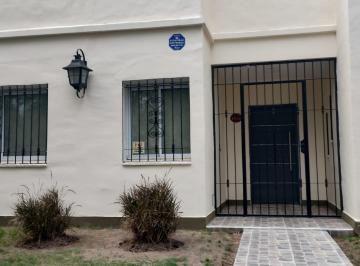 Casa de 3 ambientes, Córdoba · Vendo Hermosa Casa 3 Dorm. a Media Cuadra de Av Gauss