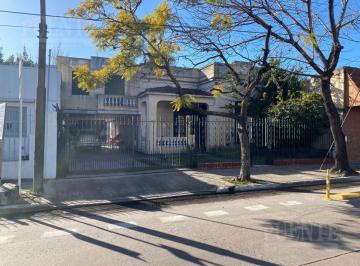 Casa · 177m² · 6 Ambientes · 3 Cocheras · Casa en Temperley Oeste