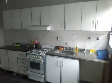 Casa · 100m² · 3 Dormitorios · Venta Duplex en Olivos de 4 Amb, con Cochera