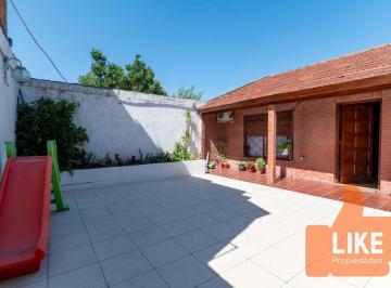 Casa · 54m² · 4 Ambientes · Casa en Venta en Lanús Este, Lanús, G. B. a. Zona Sur
