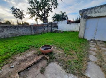 Casa · 87m² · 6 Ambientes · 1 Cochera · Venta - Casa de 3 Dorm.. Funes.