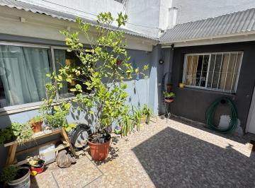 PH · 85m² · 4 Ambientes · PH 4 Amb. en Venta en Lanus
