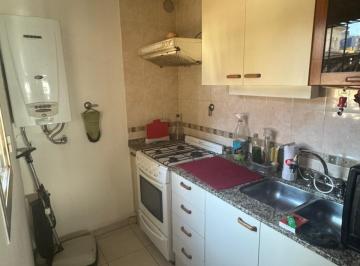 Departamento de 4 ambientes, Córdoba · Vendo Dpto 2 Dorm C/balcón y Cochera. Centro.