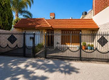 KNK-KNK-4757_2 · Oportunidad Venta Chalet 4 Ambientes Escucha Oferta